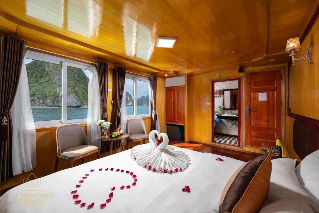 Hotel Sunlight Cruise Ha Long Esterno foto