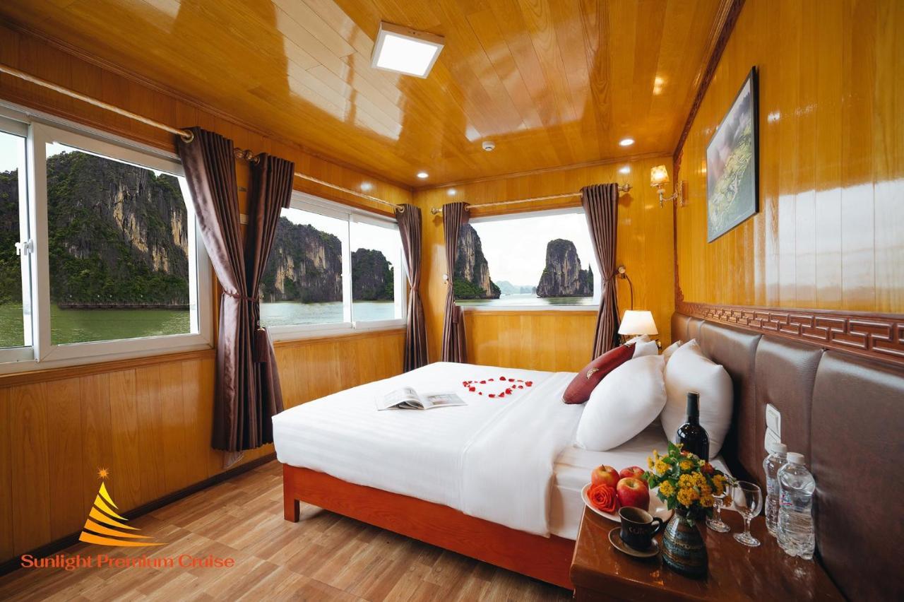 Hotel Sunlight Cruise Ha Long Esterno foto
