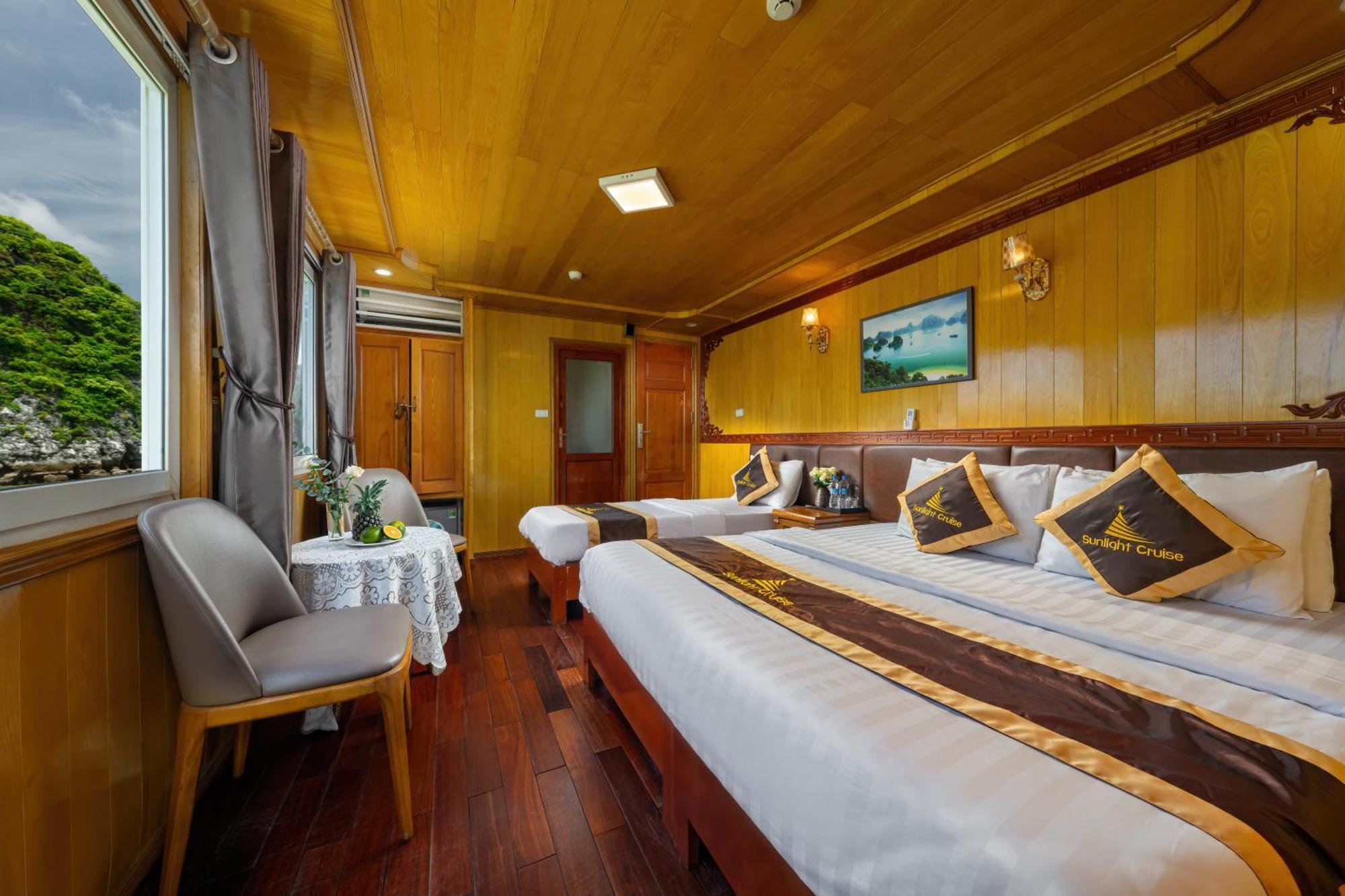 Hotel Sunlight Cruise Ha Long Esterno foto